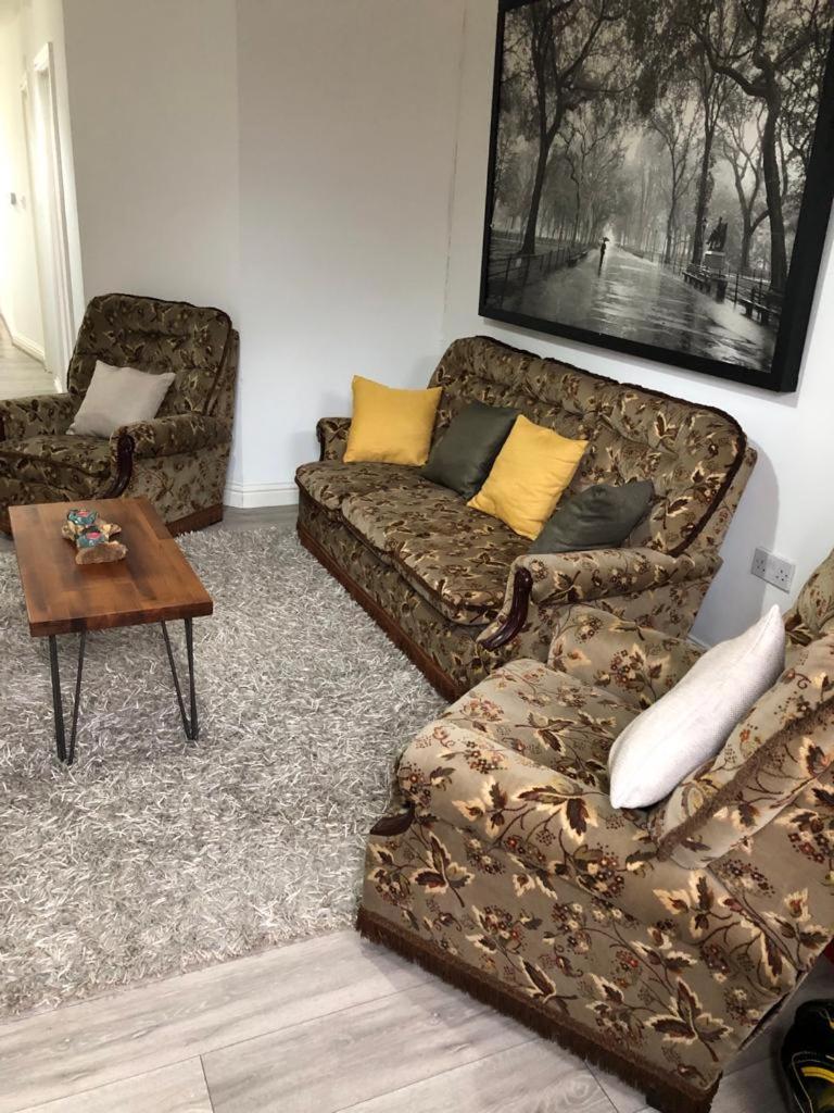 Alpha House Bed & Breakfast *