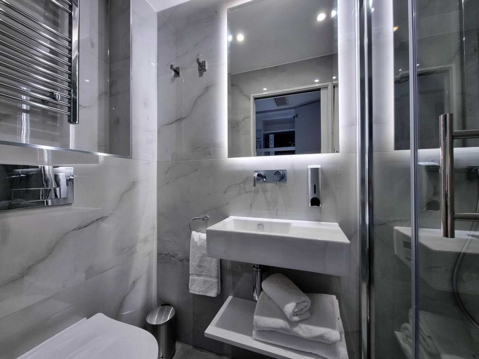 Aparthotel Nox Kensington Gardens 4*
