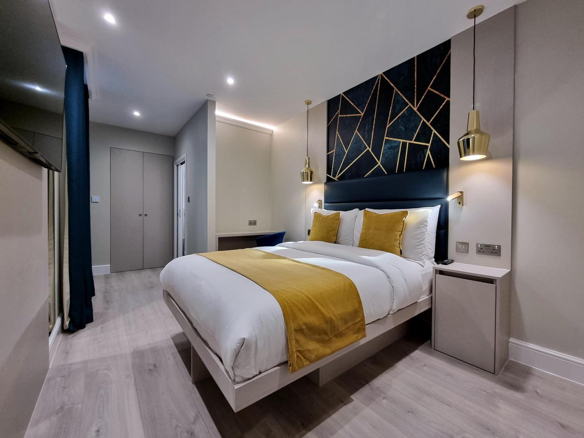 Nox Kensington Gardens Aparthotel