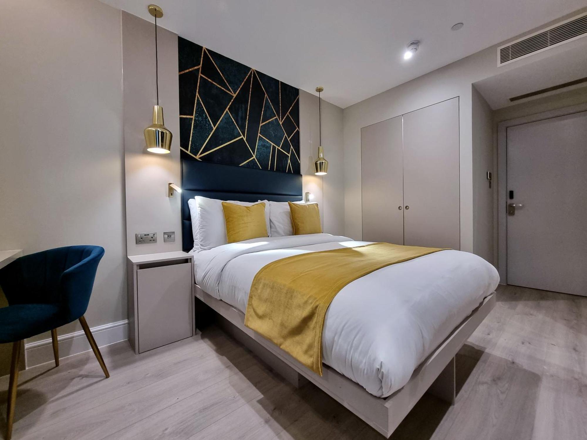 Aparthotel Nox Kensington Gardens 4*