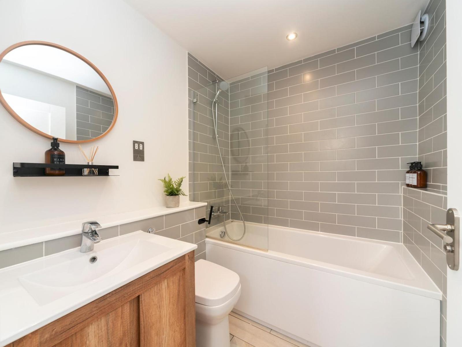 Vakantiehuis Pass The Keys Elegant Modern 2 Bed Flat Near Greenwich Park *
