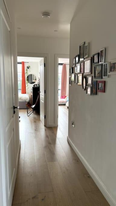 Bright 3 Bed In Hackney Wick Perfect For Families With Kids London