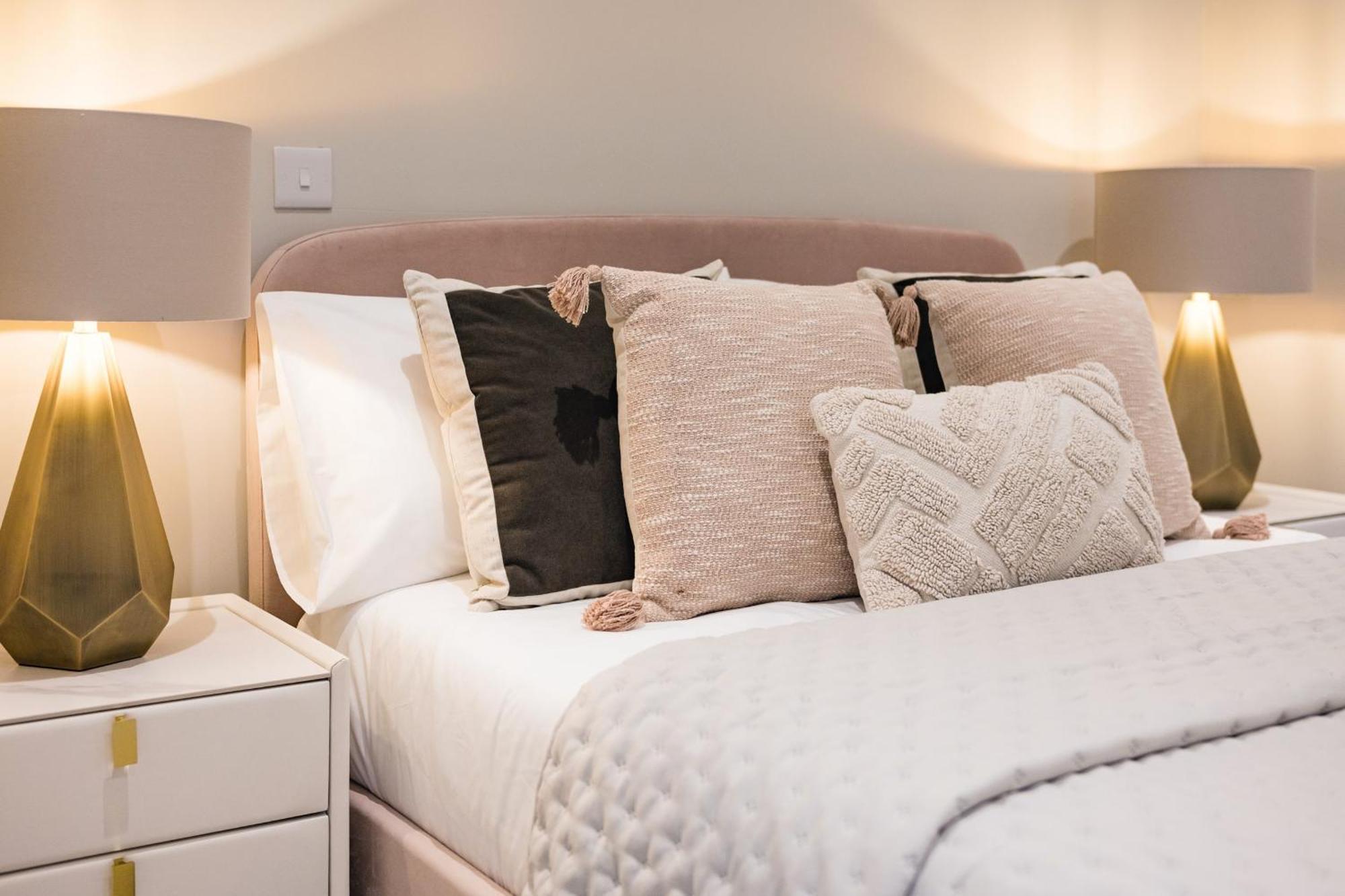 Marble Arch 3-hosted By Sweetstay London