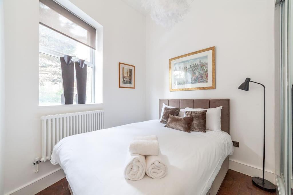 Modern & Trendy 1-bed In Earl's Court! Apartment London