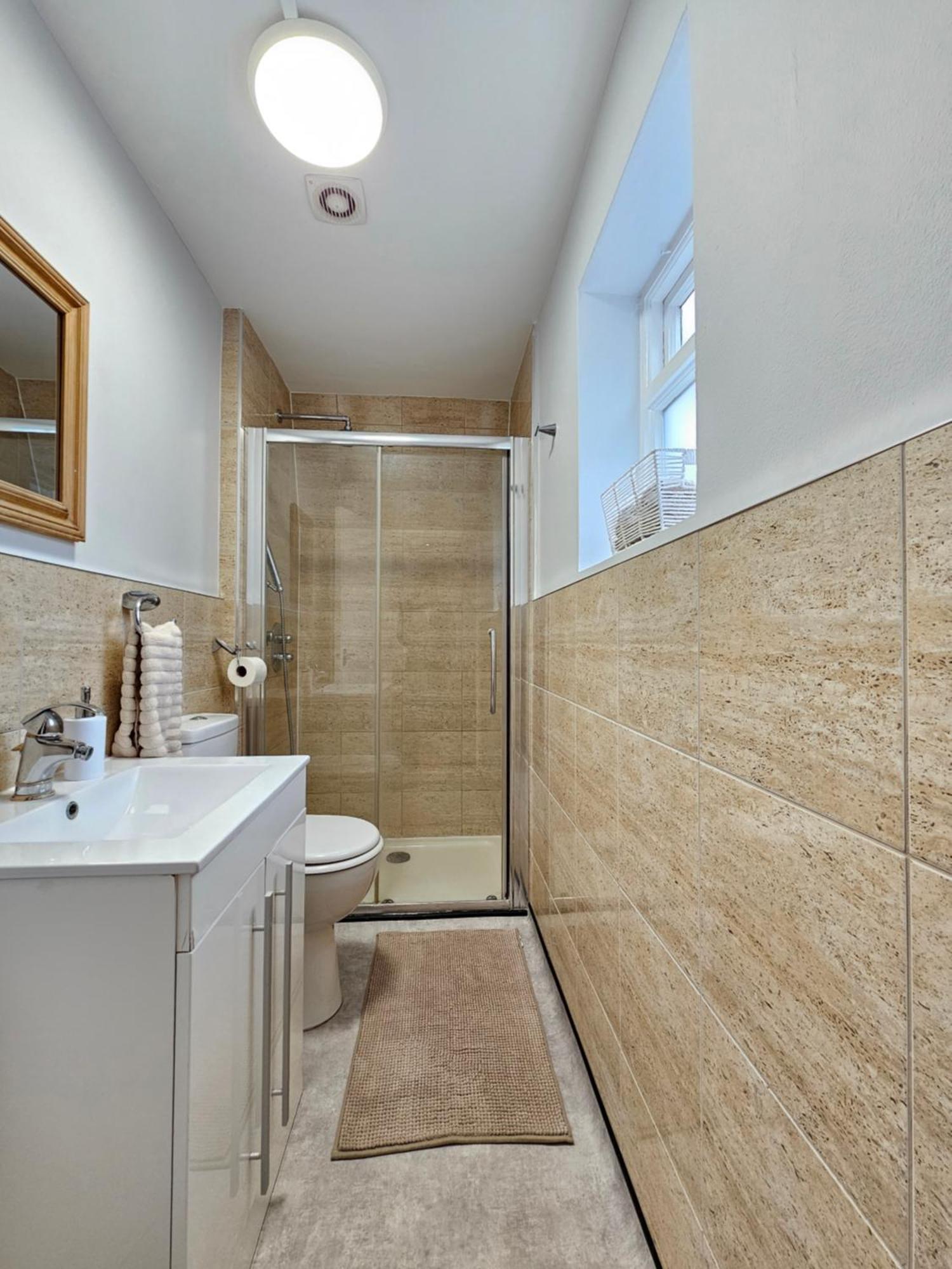 Charming 2 Bedroom Flat In Paddington London