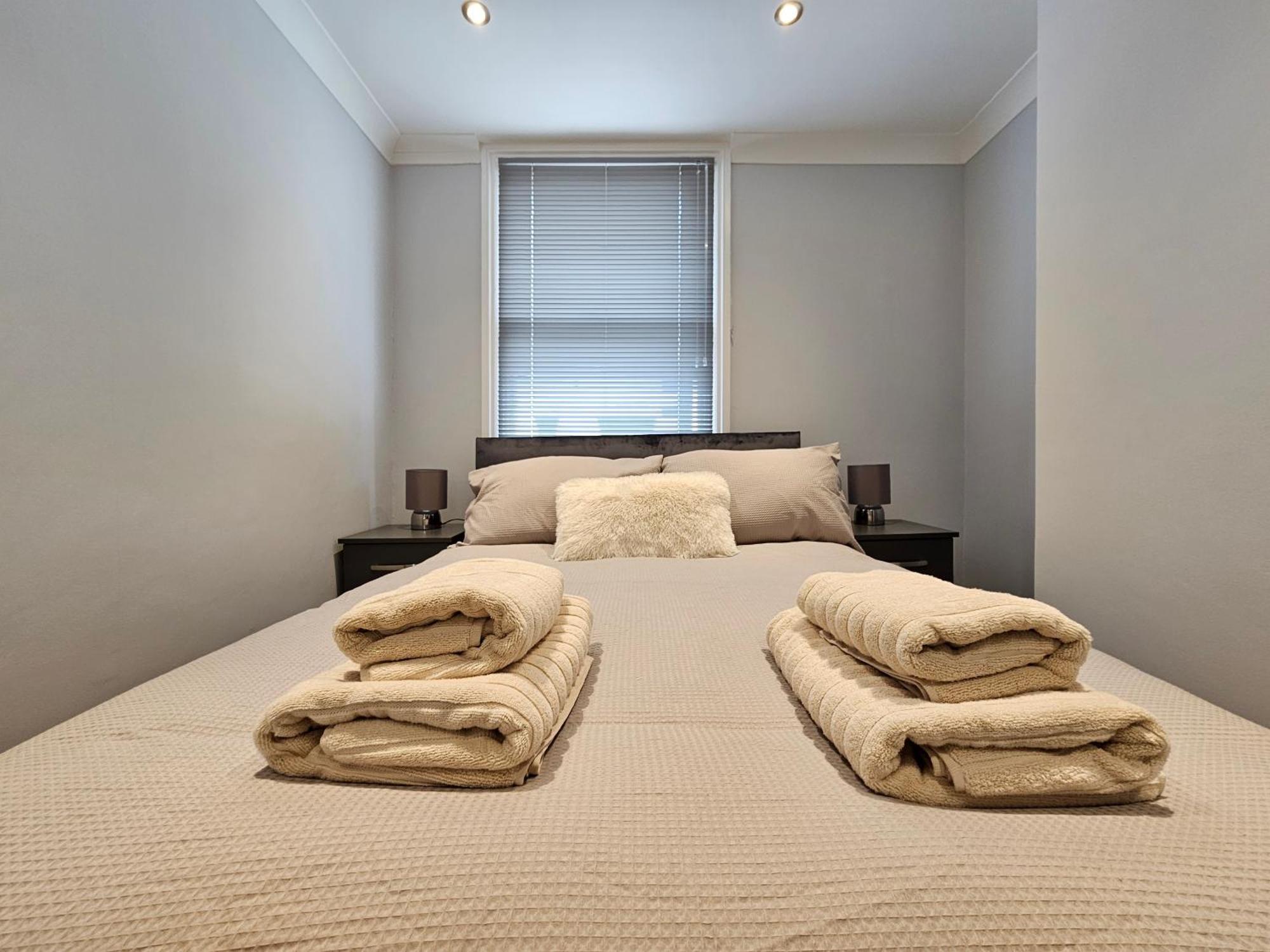 Charming 2 Bedroom Flat In Paddington London