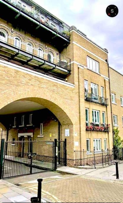 Leilighet A Beautiful Stylish 2 Bedroom -city Of