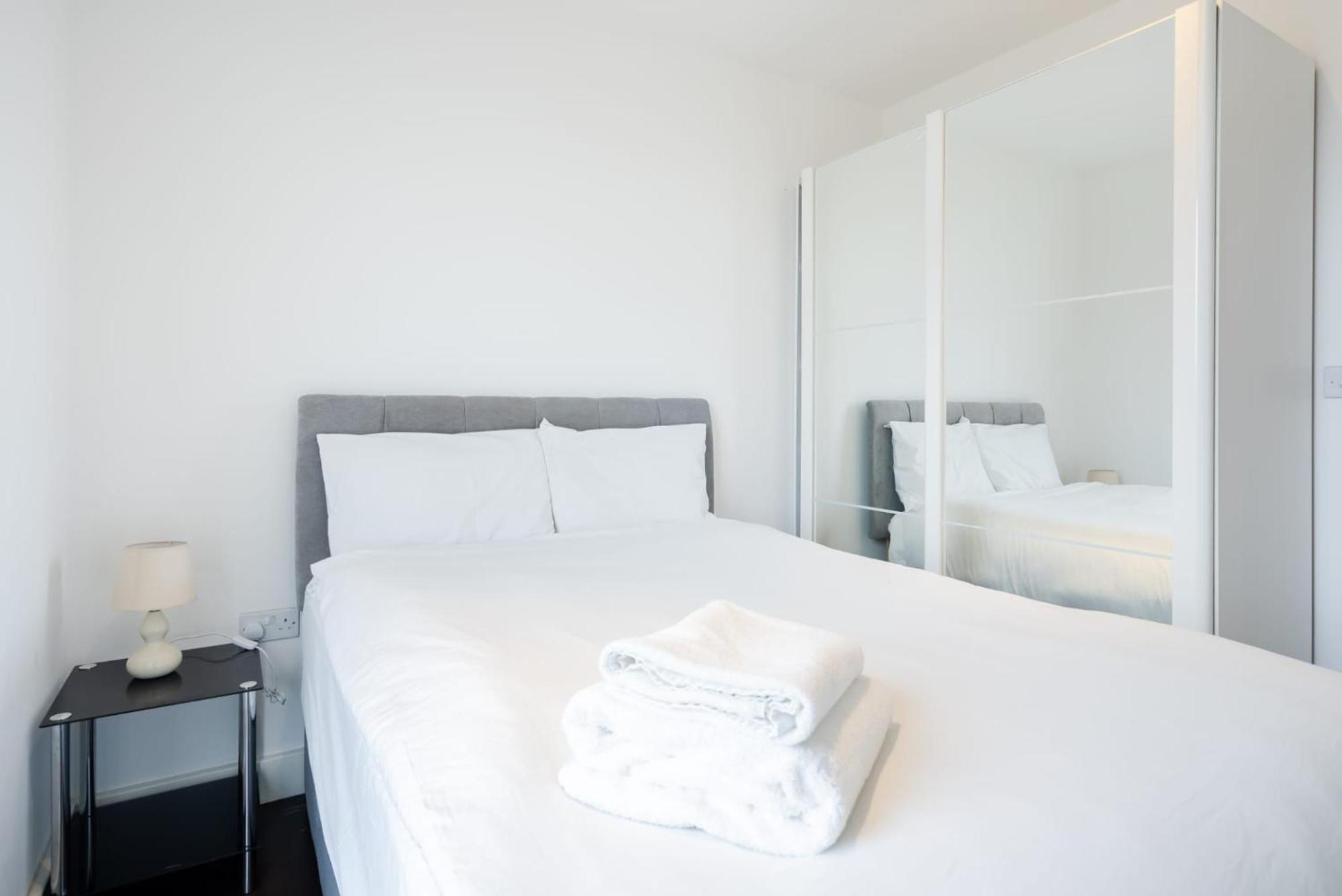 Dreamwise Apartment