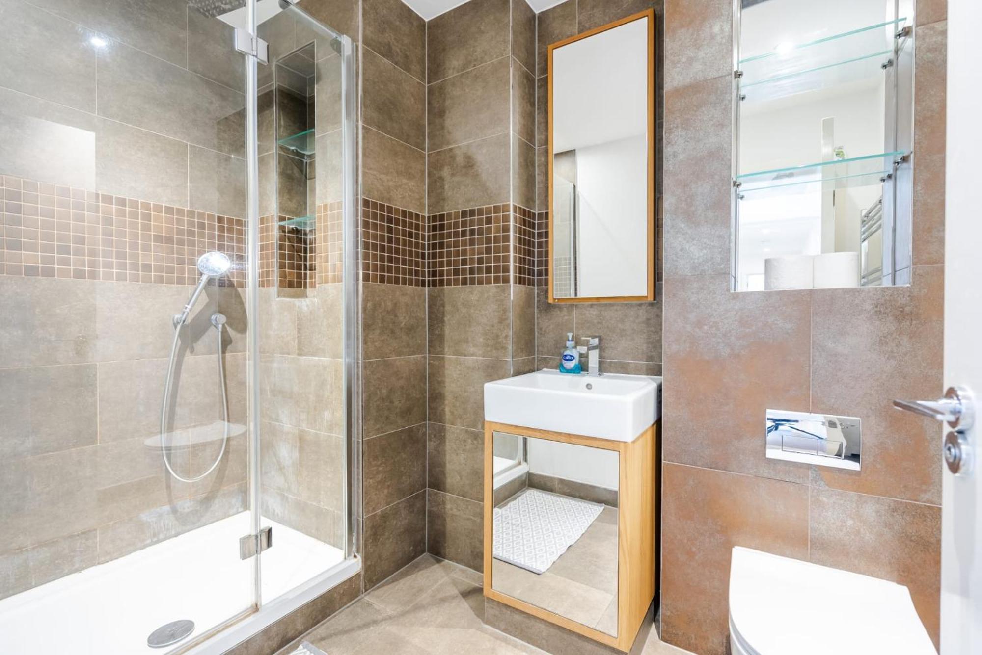 Dreamwise Apartment