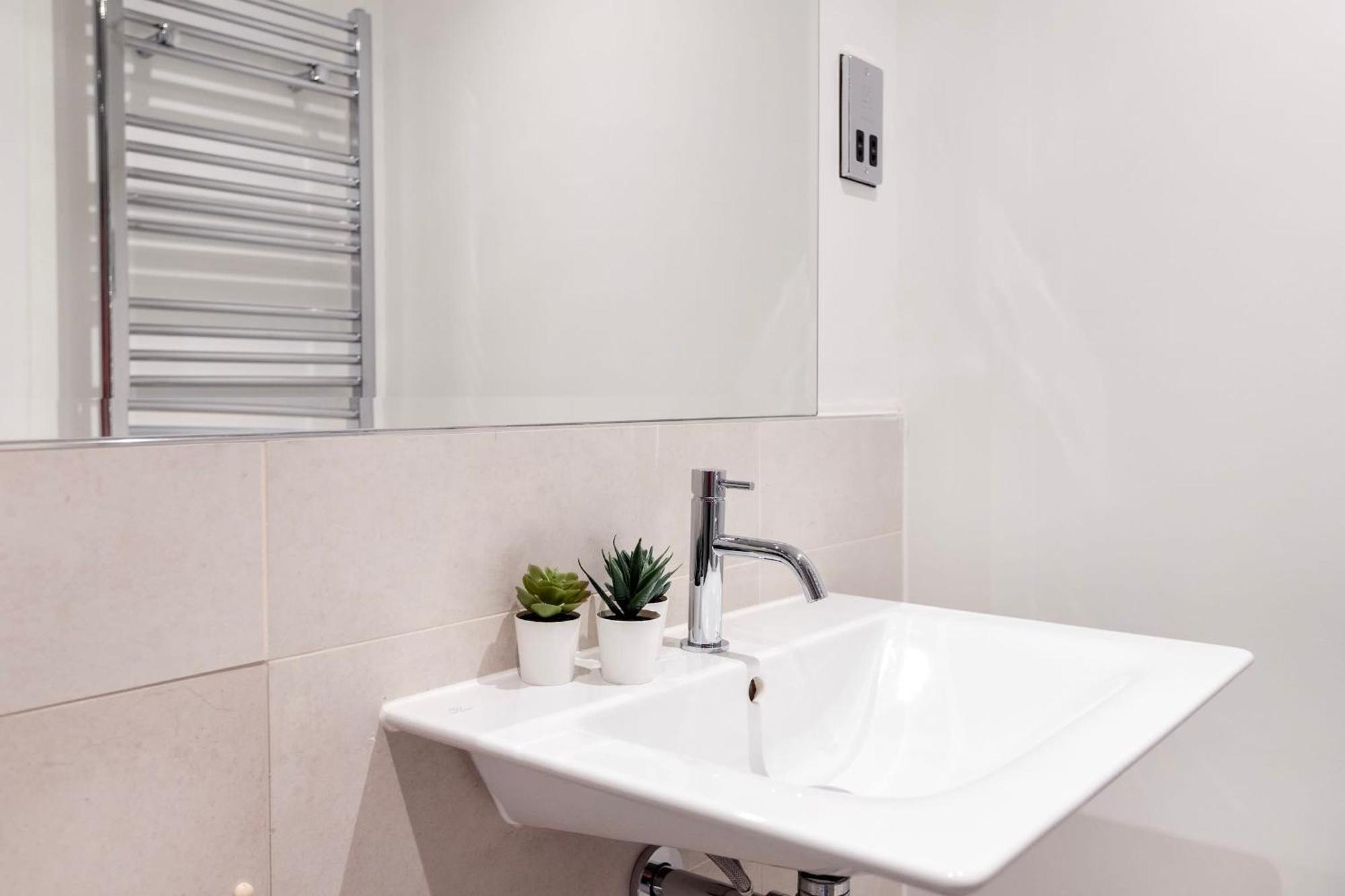 Soho & Fitzrovia With Balcony - Cityapartmentstay Londen