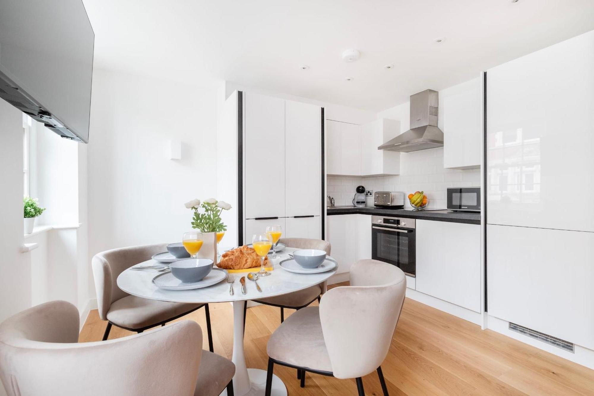 Appartement Fitzrovia With Balcony - Cityapartmentstay Londen