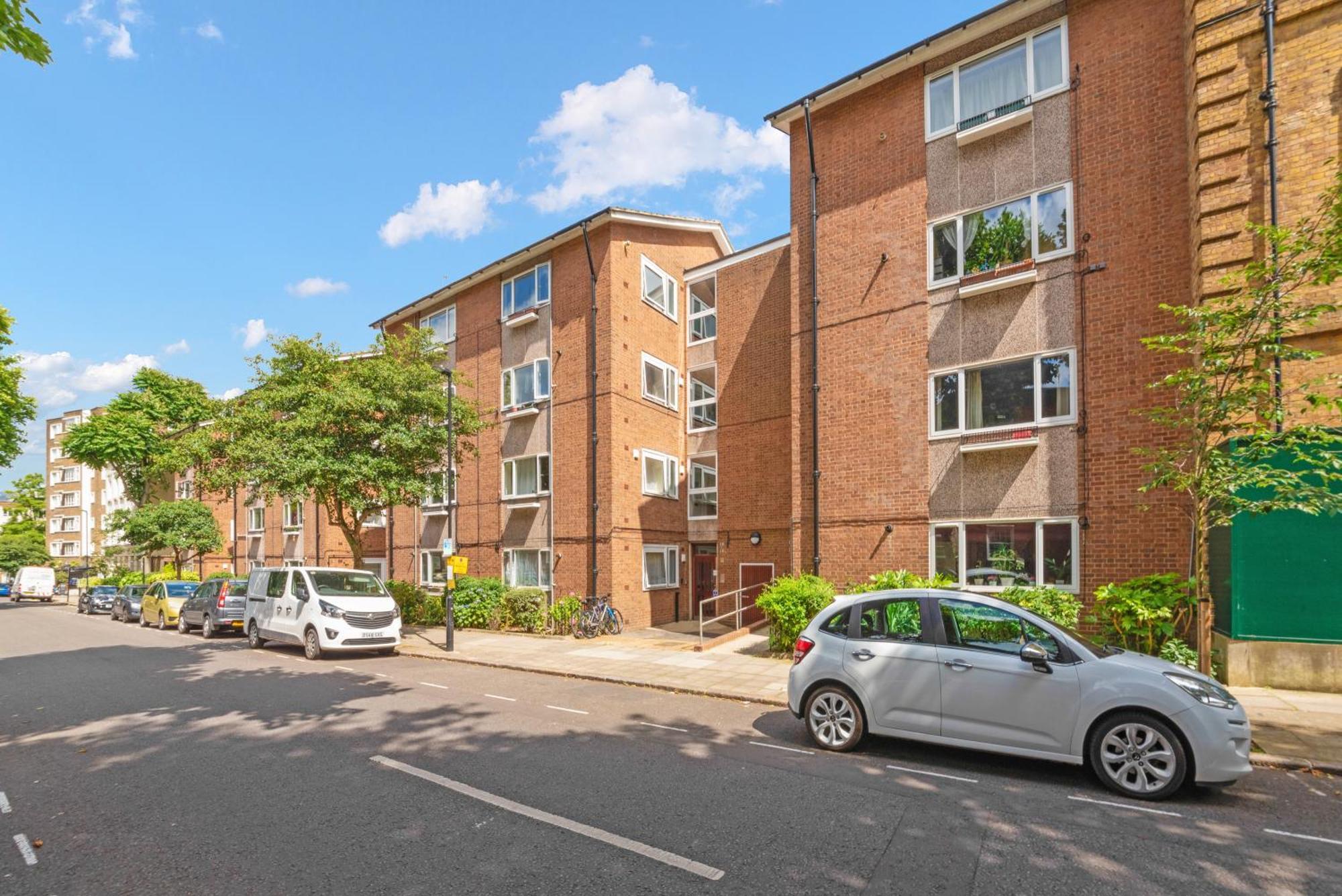 Delux 1 Bd Regents Park Nw8 London