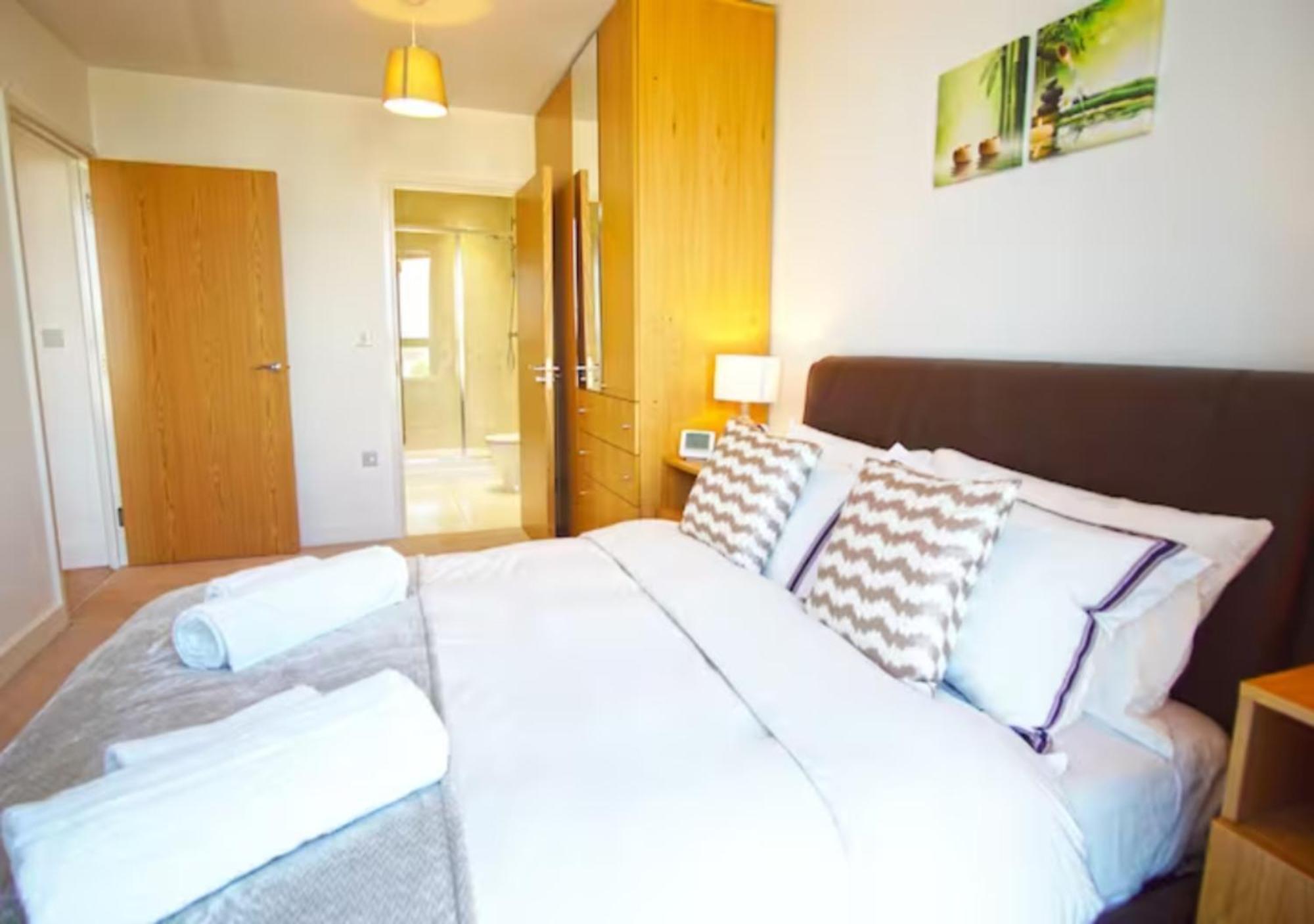 Leilighet Deluxe Spacious 2Br Flat Near Excel London And O2 Arena *