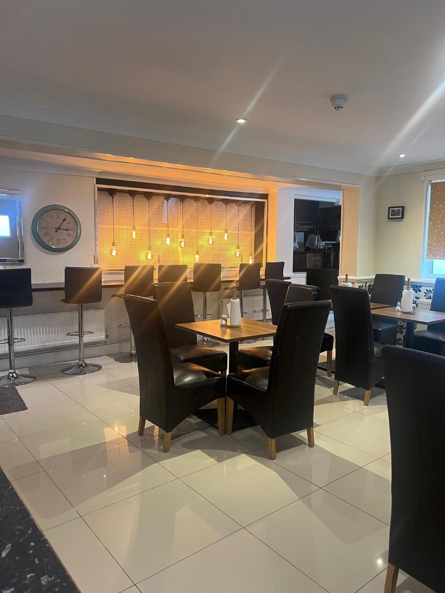 Hotell Saba And London