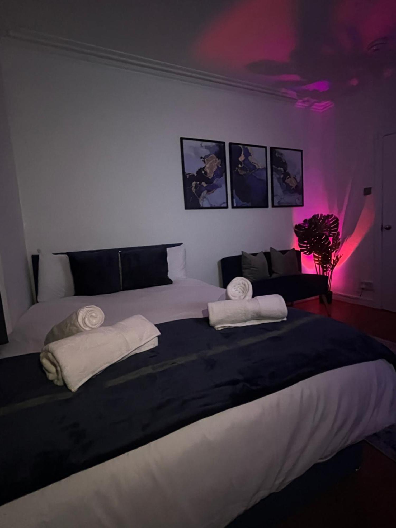 In Camden, Location Apartment *