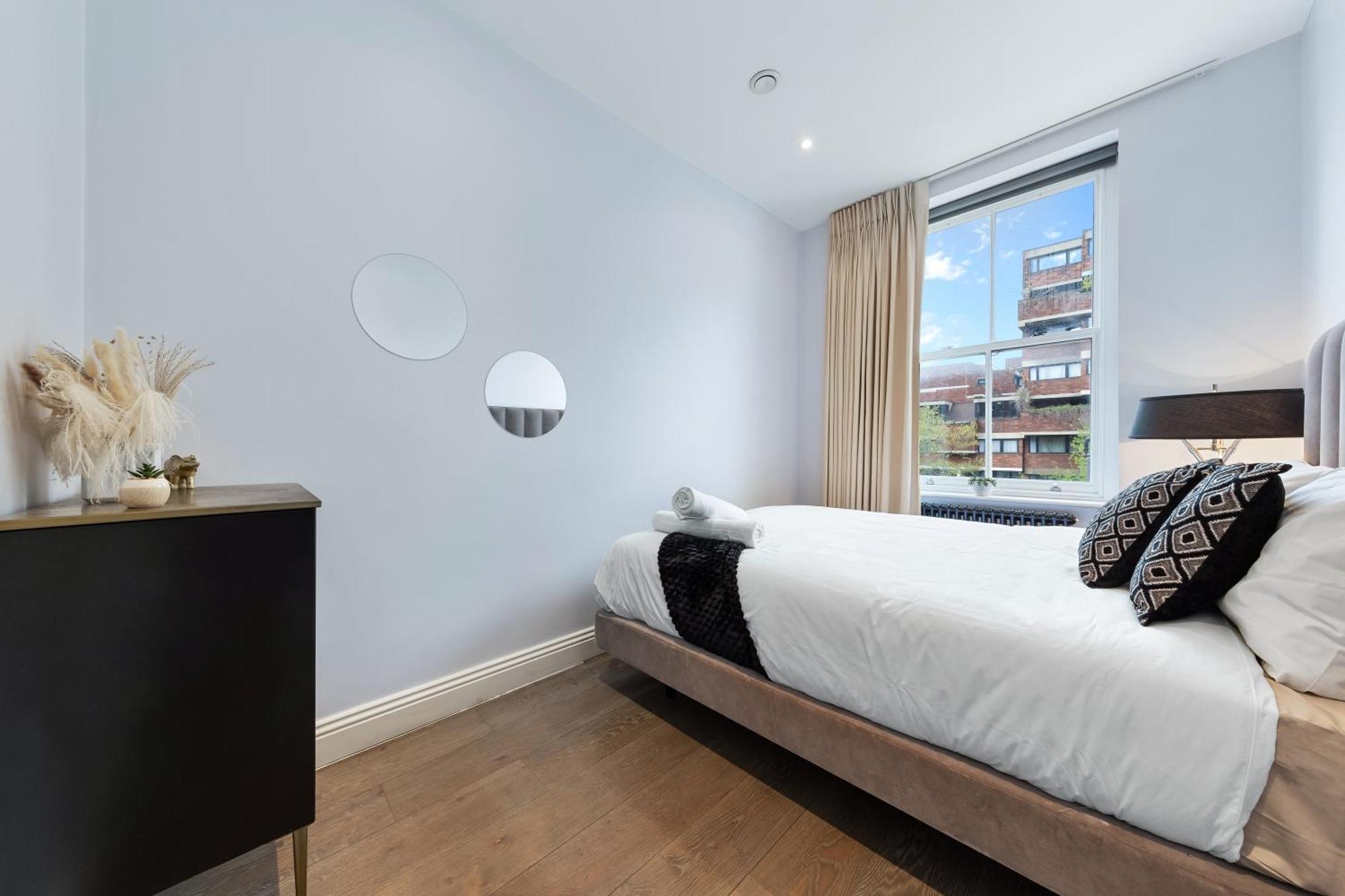Apartment Stunning 1 Bedroom In Westminster With Ac Sleeps 4
