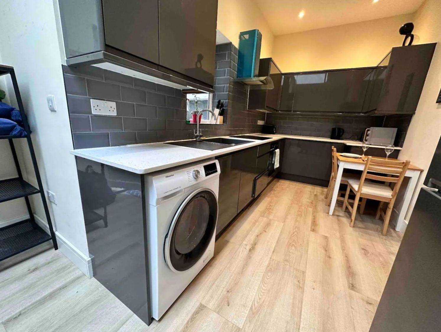 Vakantiehuis Charming Duplex 10min To Bridge Quiet Londen