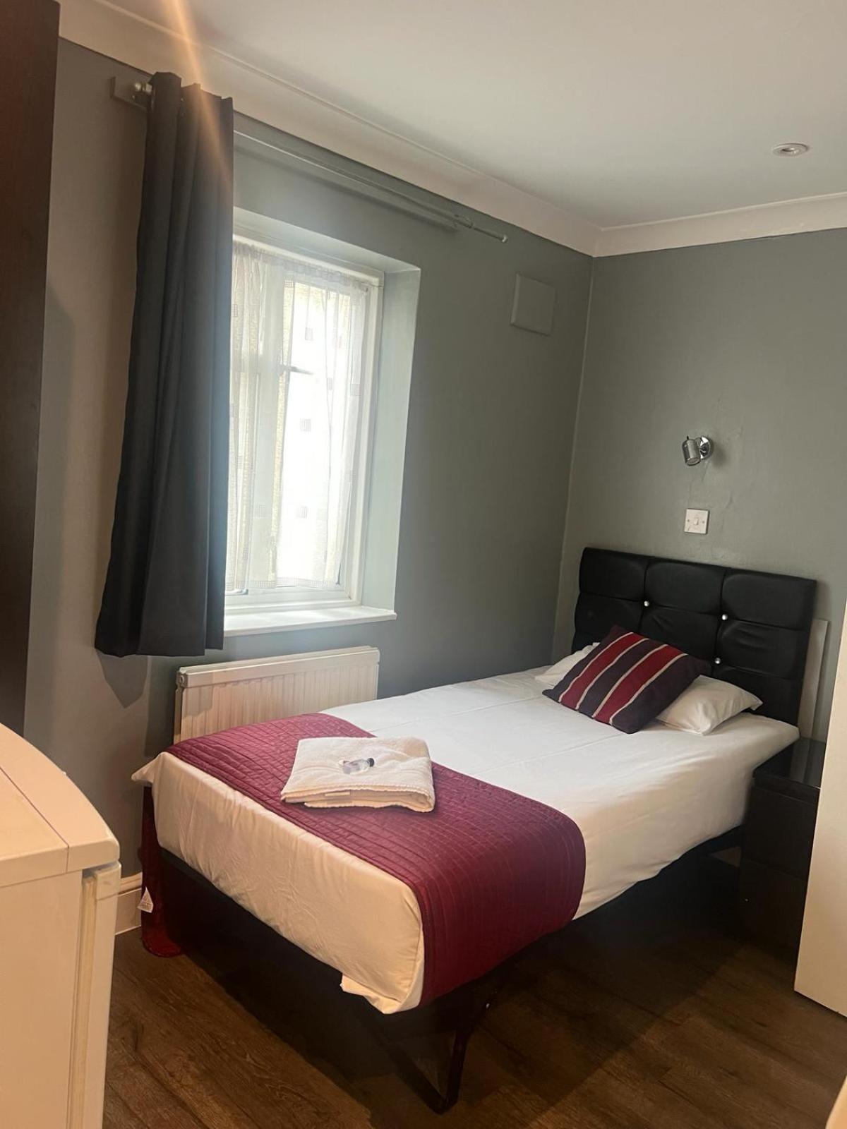 Saba And Hotell London
