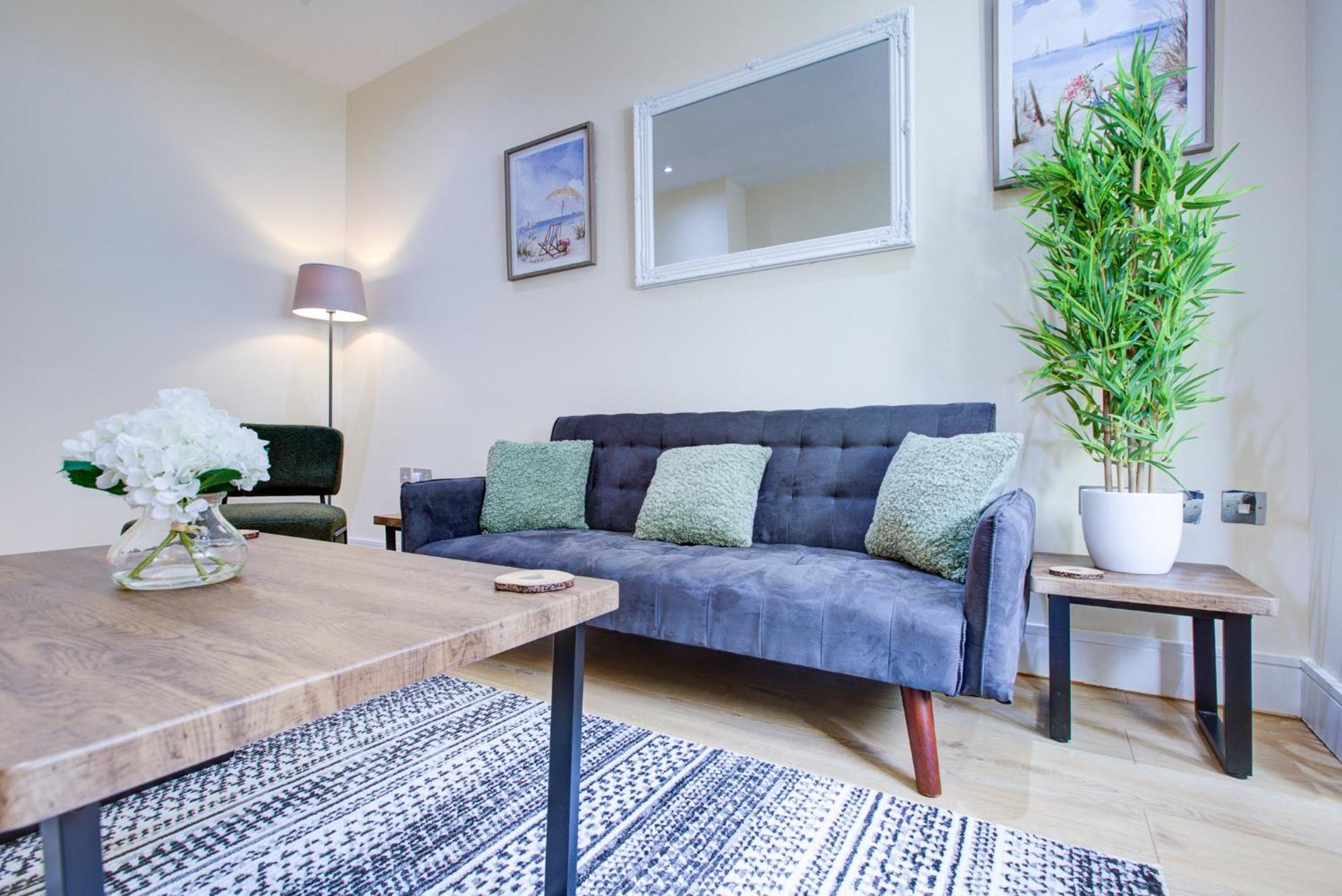 Feriehus Stunning 4 Bedroom House London