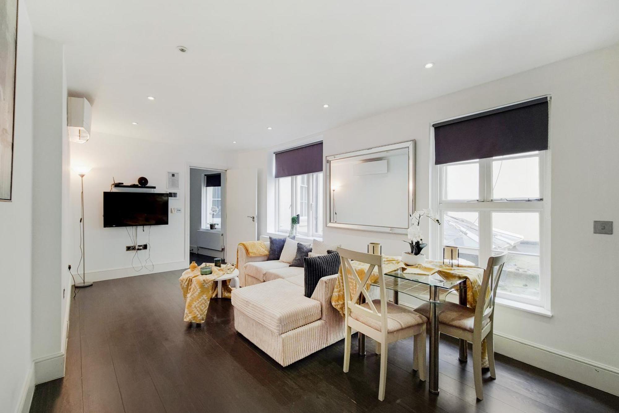 Marylebone - Gloucester Place Apartment *