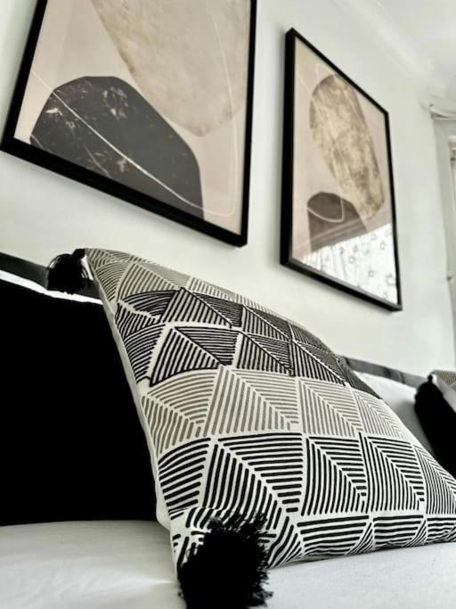 Appartement Serviced 4 Bed 2 Bath Manor Park House Londen