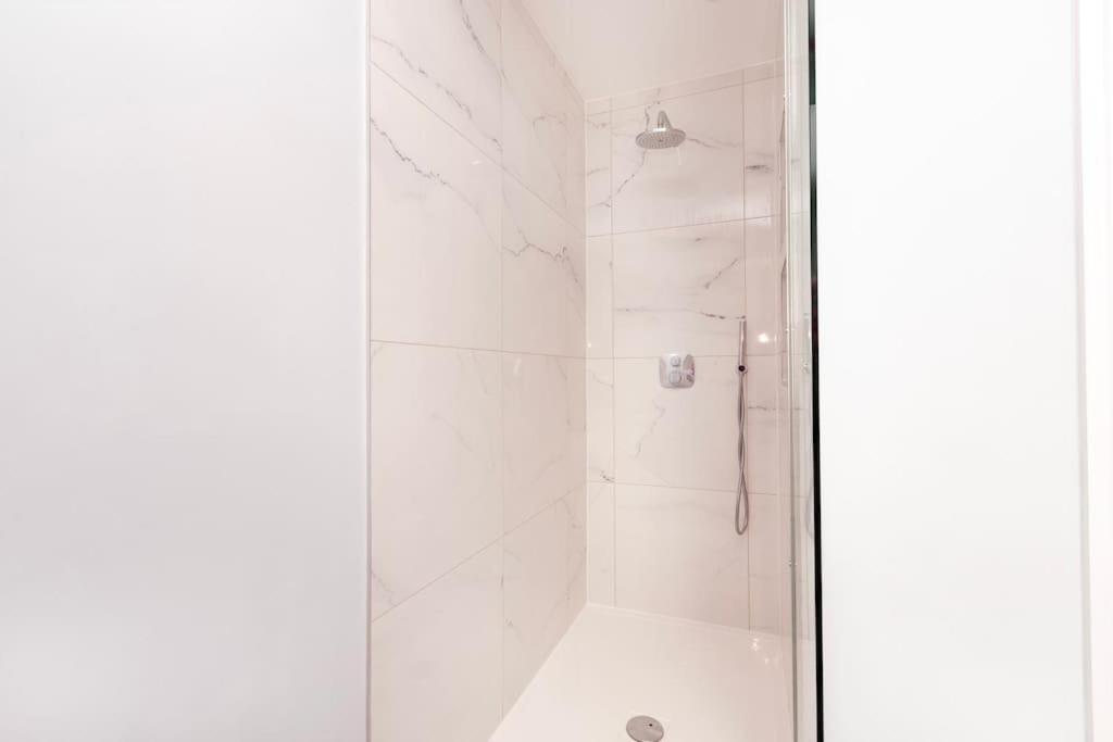 Modern House In South Kensington Apartment *