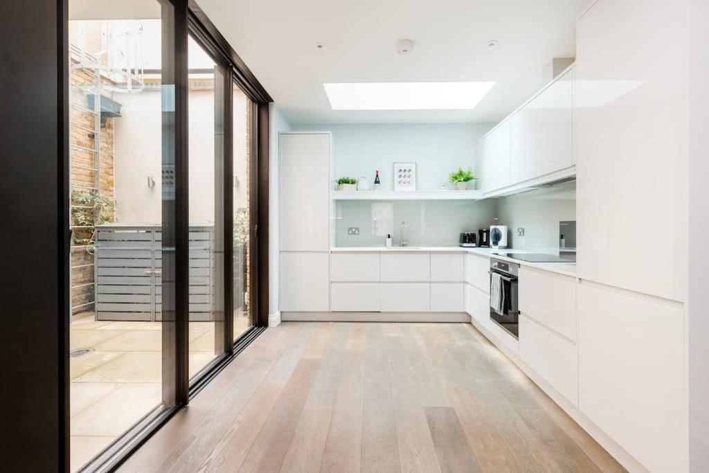 Modern House In South Kensington Apartment London