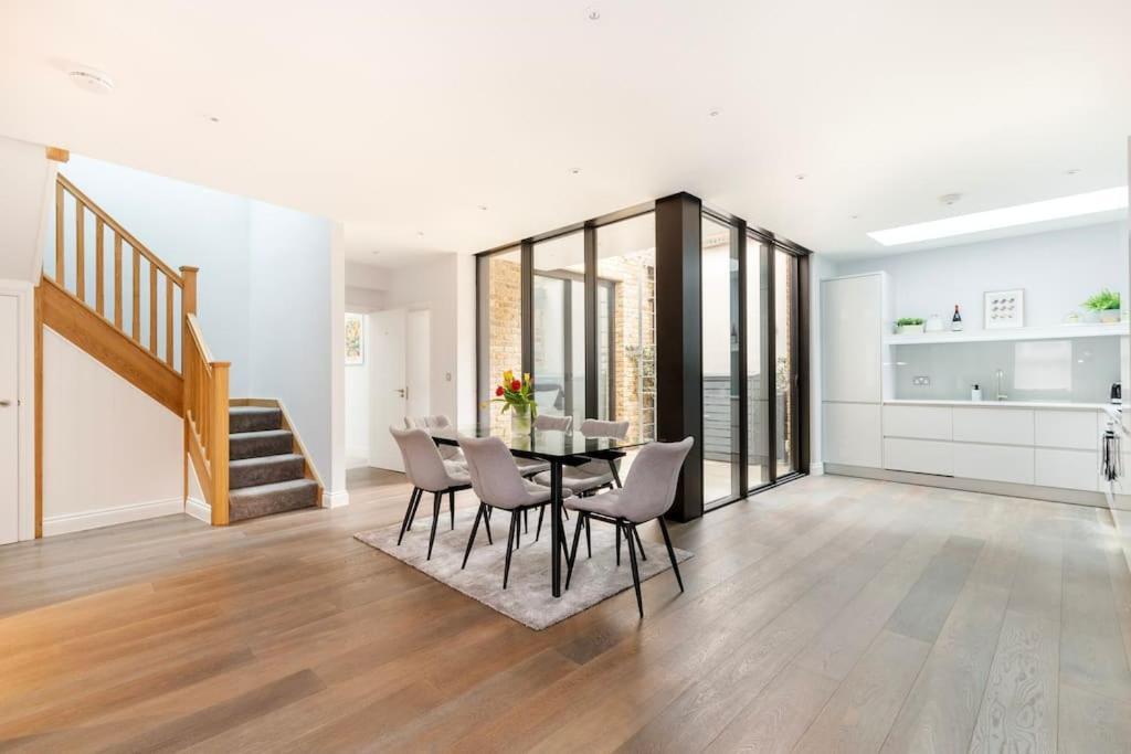 Modern House In South Kensington London