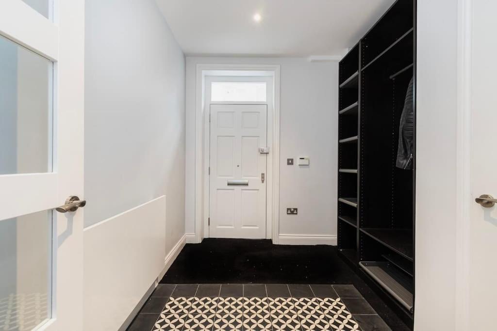 Modern House In South Kensington Apartment London
