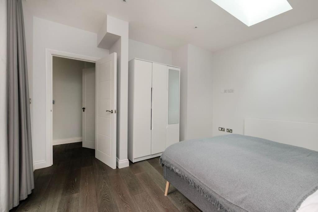 Modern House In South Kensington London