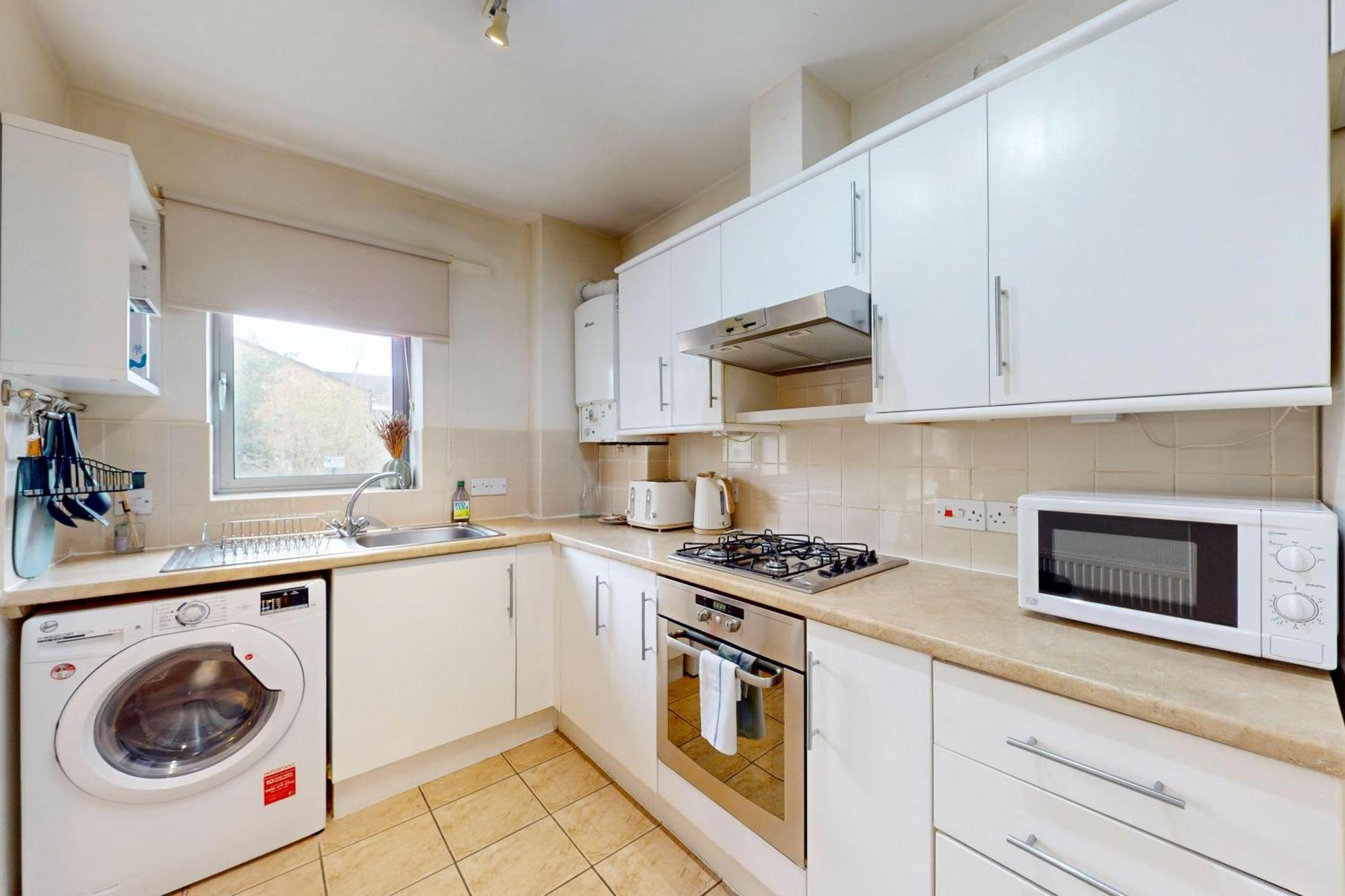 Modern 1 Bd In - 5 Min To Station Apartamento