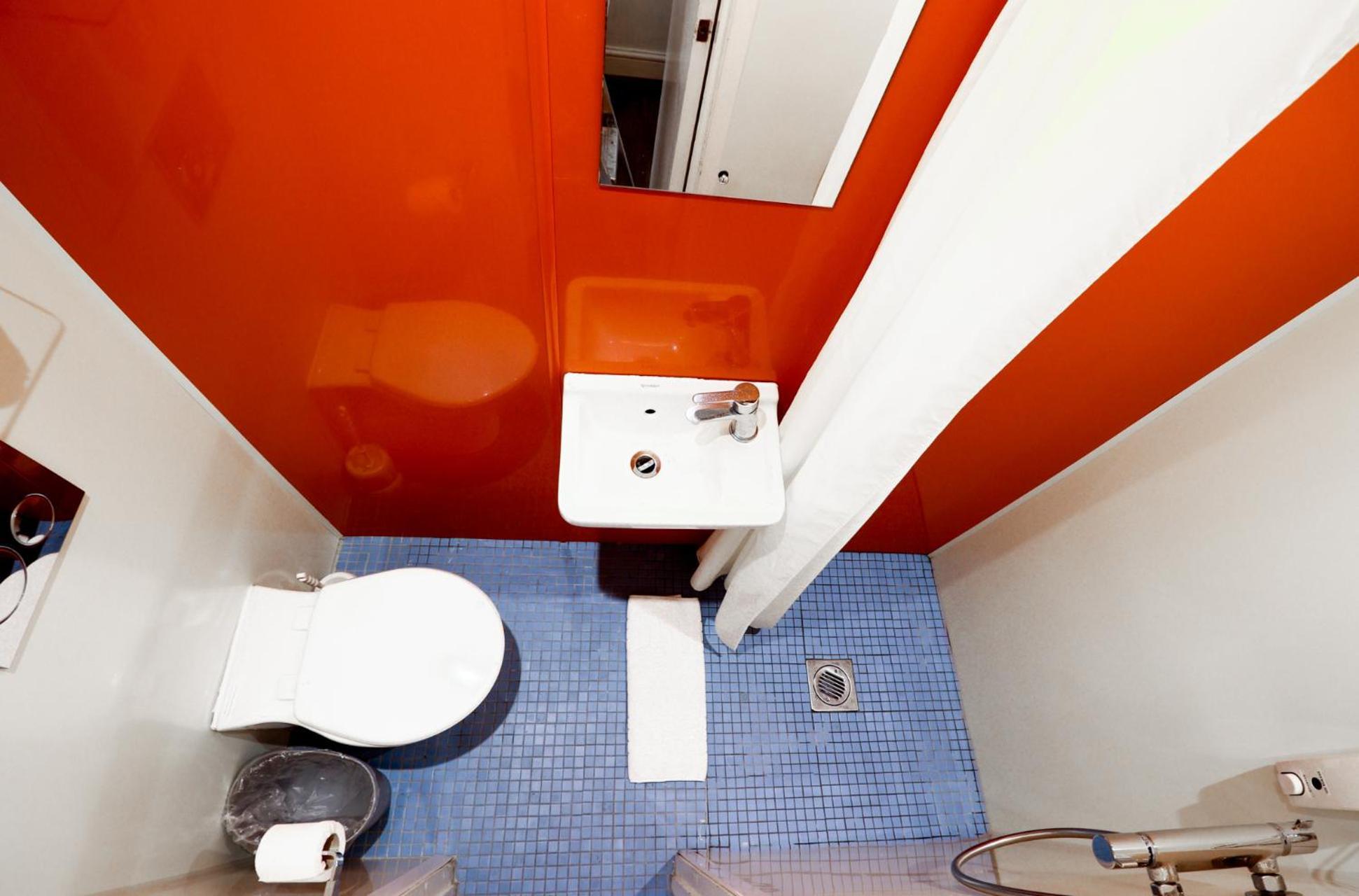 Fairway Hotell 2*