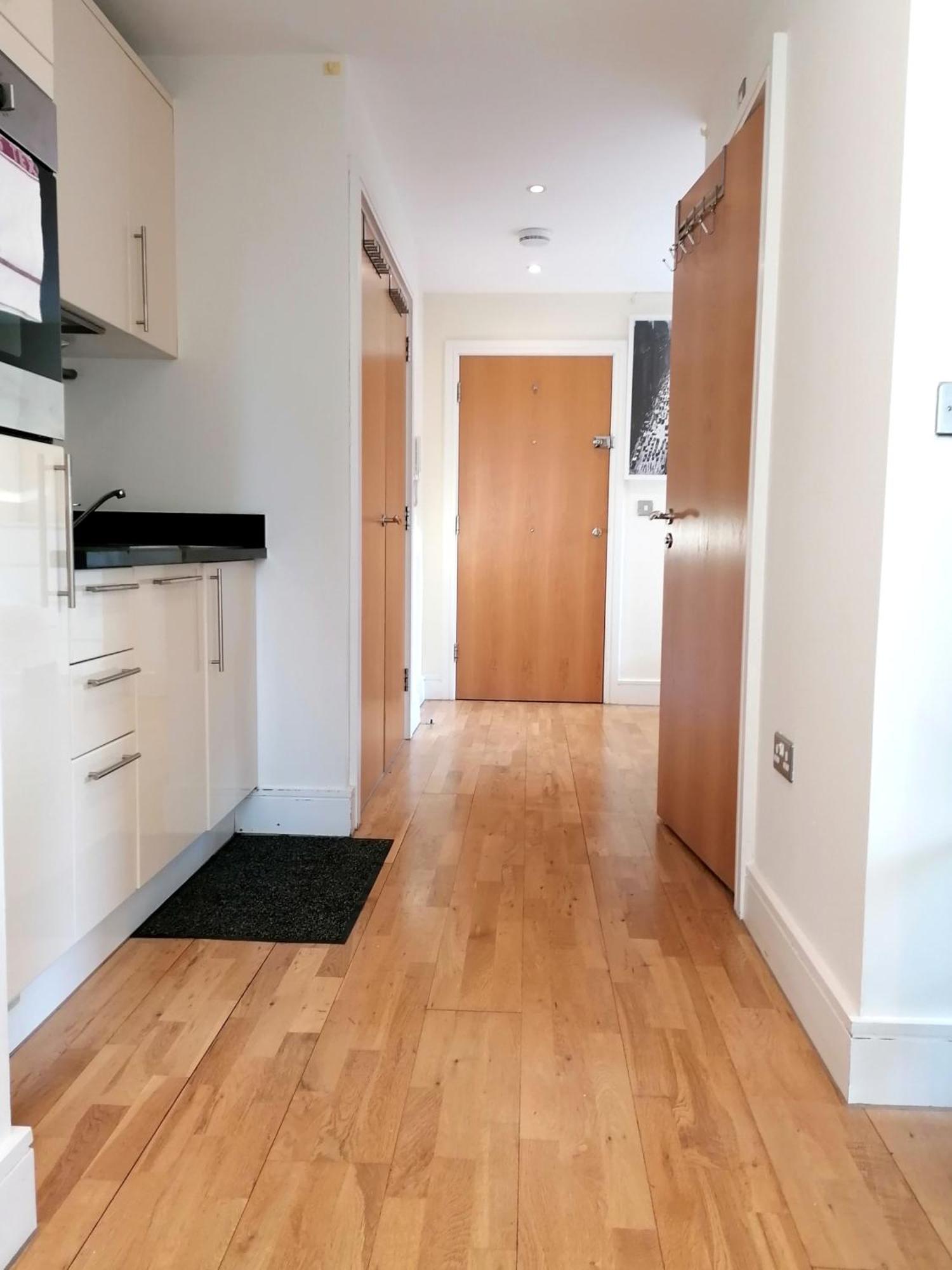 Canary Wharf Serviced Apartments London