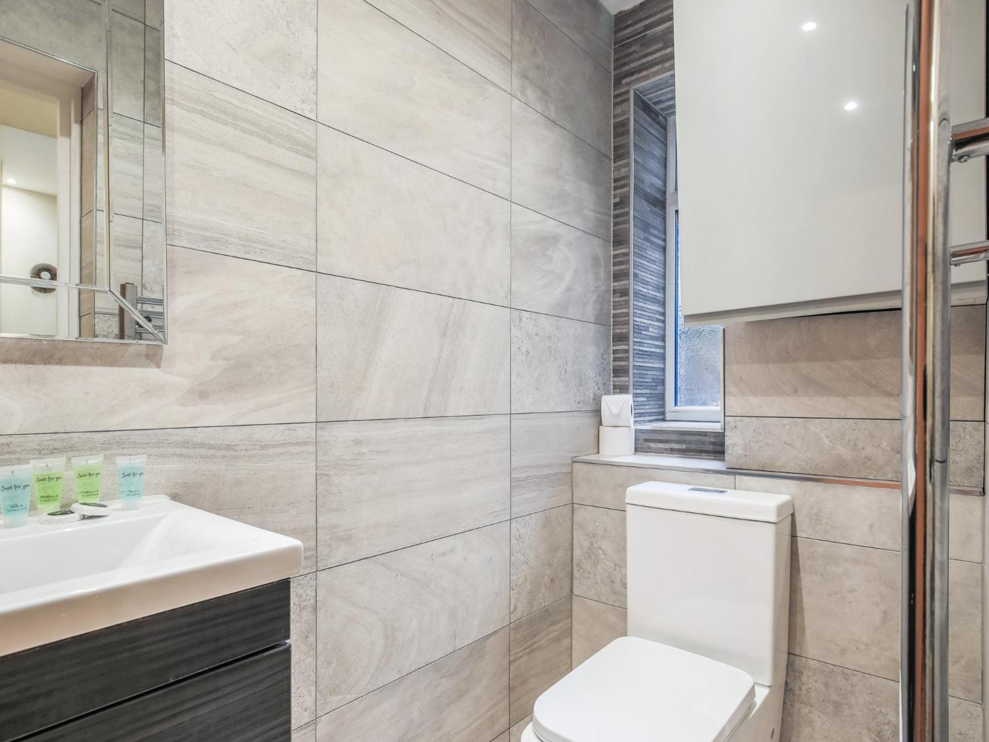 Apartamento Ealing Queen Of The Suburbs One Bedroom Pass The Keys *