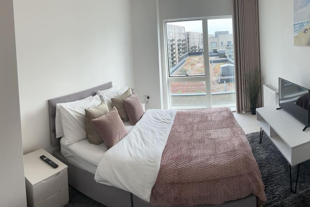 Apartment Contemporary Urban Retreat, 2-bedroom Haven By City Airport