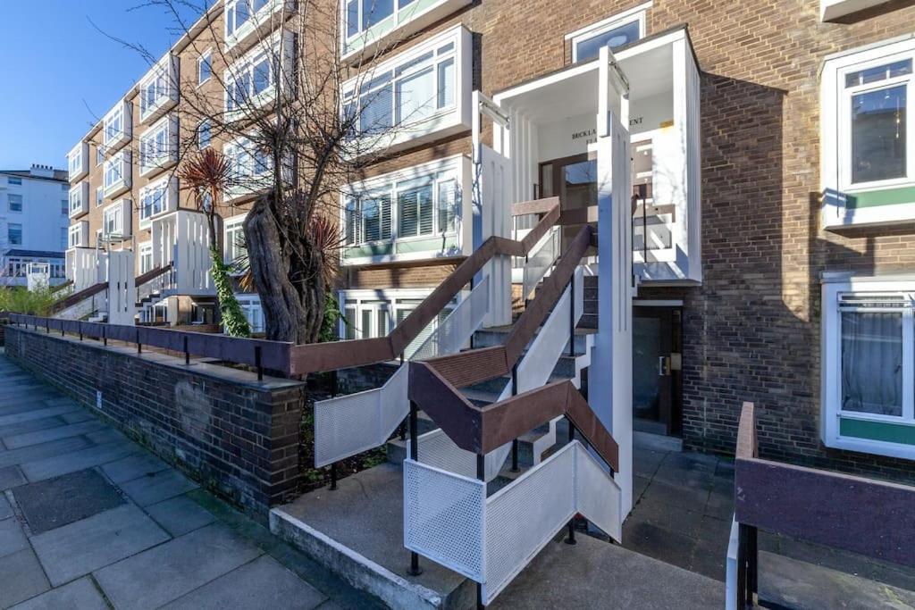 And Stylish Flat Near Regent's Park Apartment *