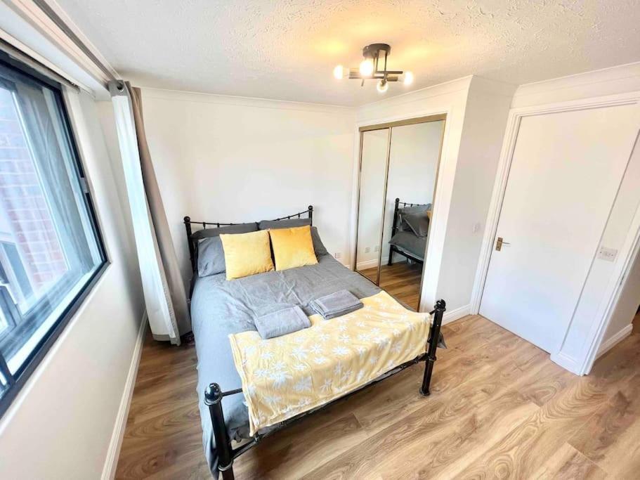 Apartment Luxstay 2br Earls Court Sleeps Up To 10