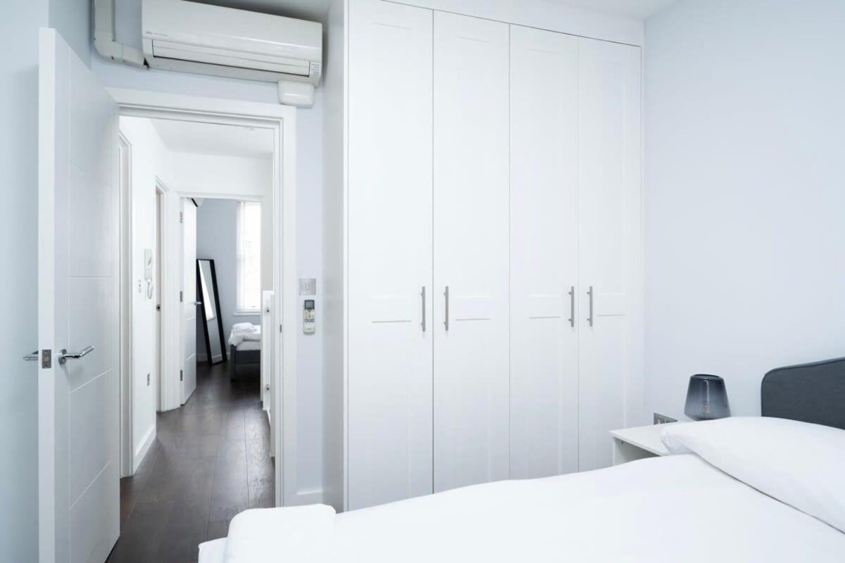 Stylish 3br Flat In The Heart Of Soho Leilighet