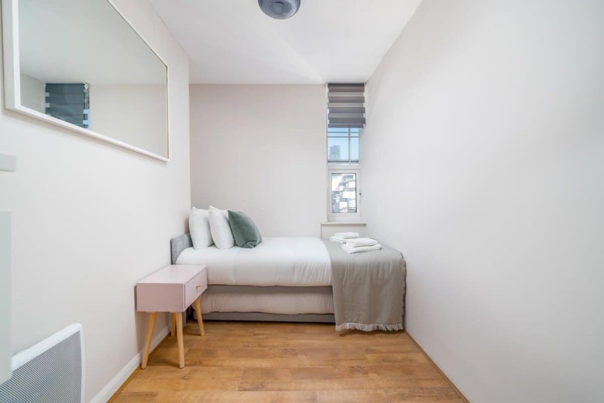 Apartment City Of Lovely Two Bedroom London