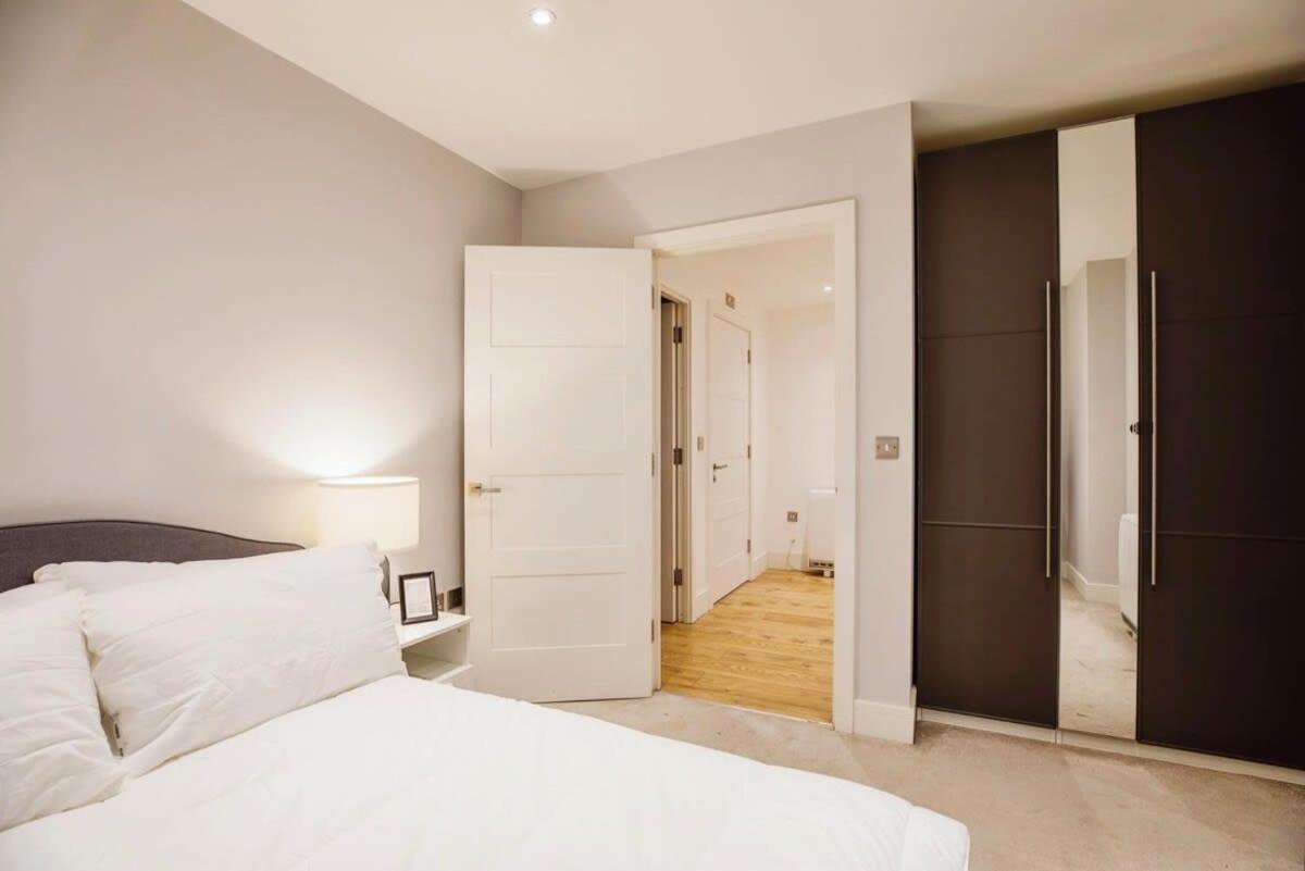 Modern 2br Flat Style And Comfort Combined Apartamento Londres