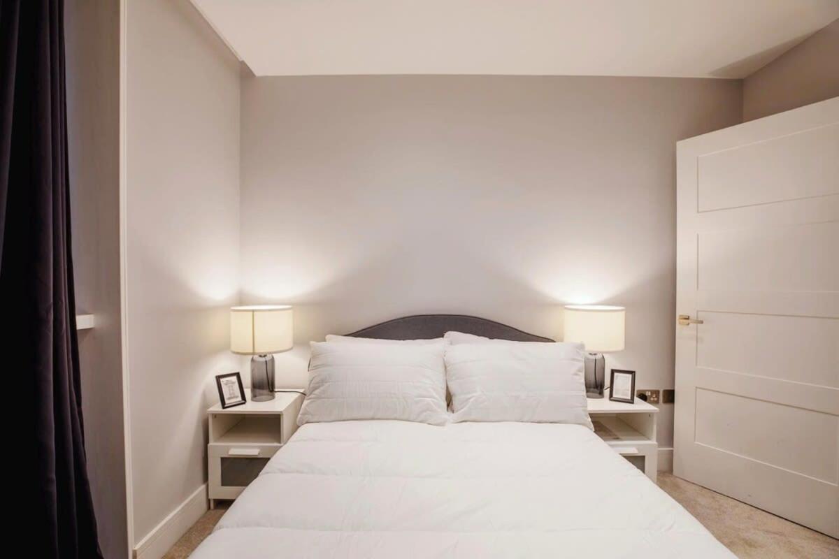 Modern 2br Flat Style And Comfort Combined Londres