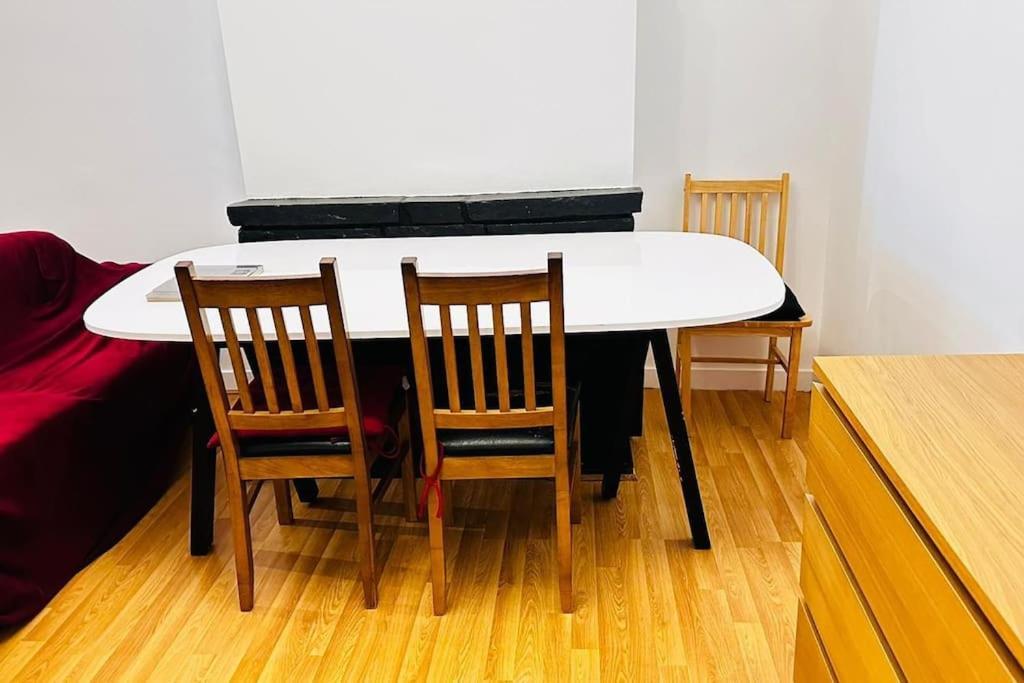 3 Bed House East Appartement