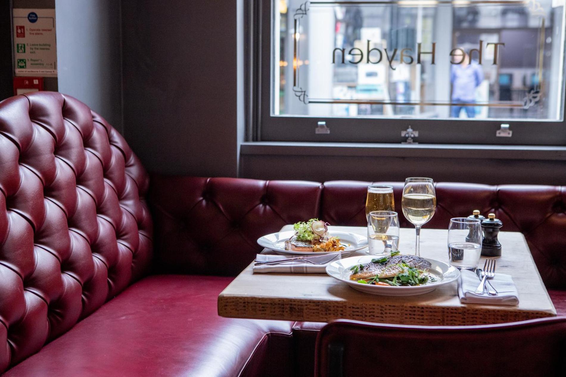 Gasthof The Hayden Pub & 4*