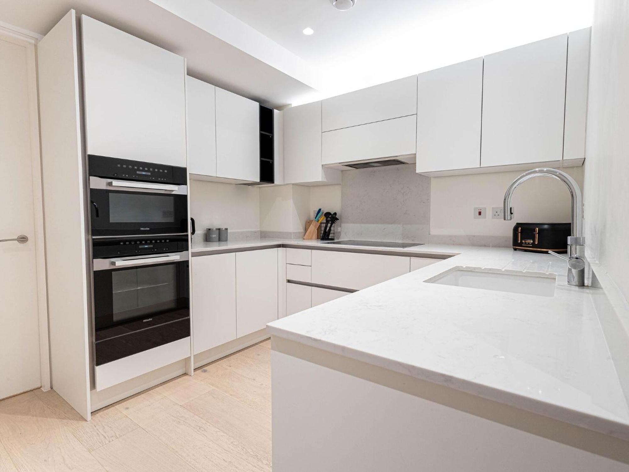 Apartamento The Arches Luxurious Three Bedroom Close To Hampstead Heath With Garden Balcony And Courtyard *