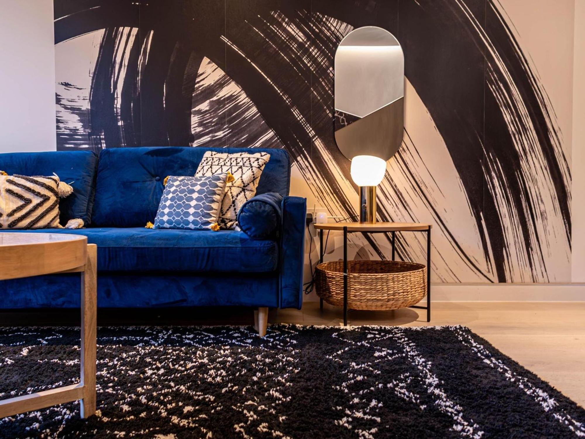 The Arches Luxurious Three Bedroom Close To Hampstead Heath With Garden Balcony And Courtyard