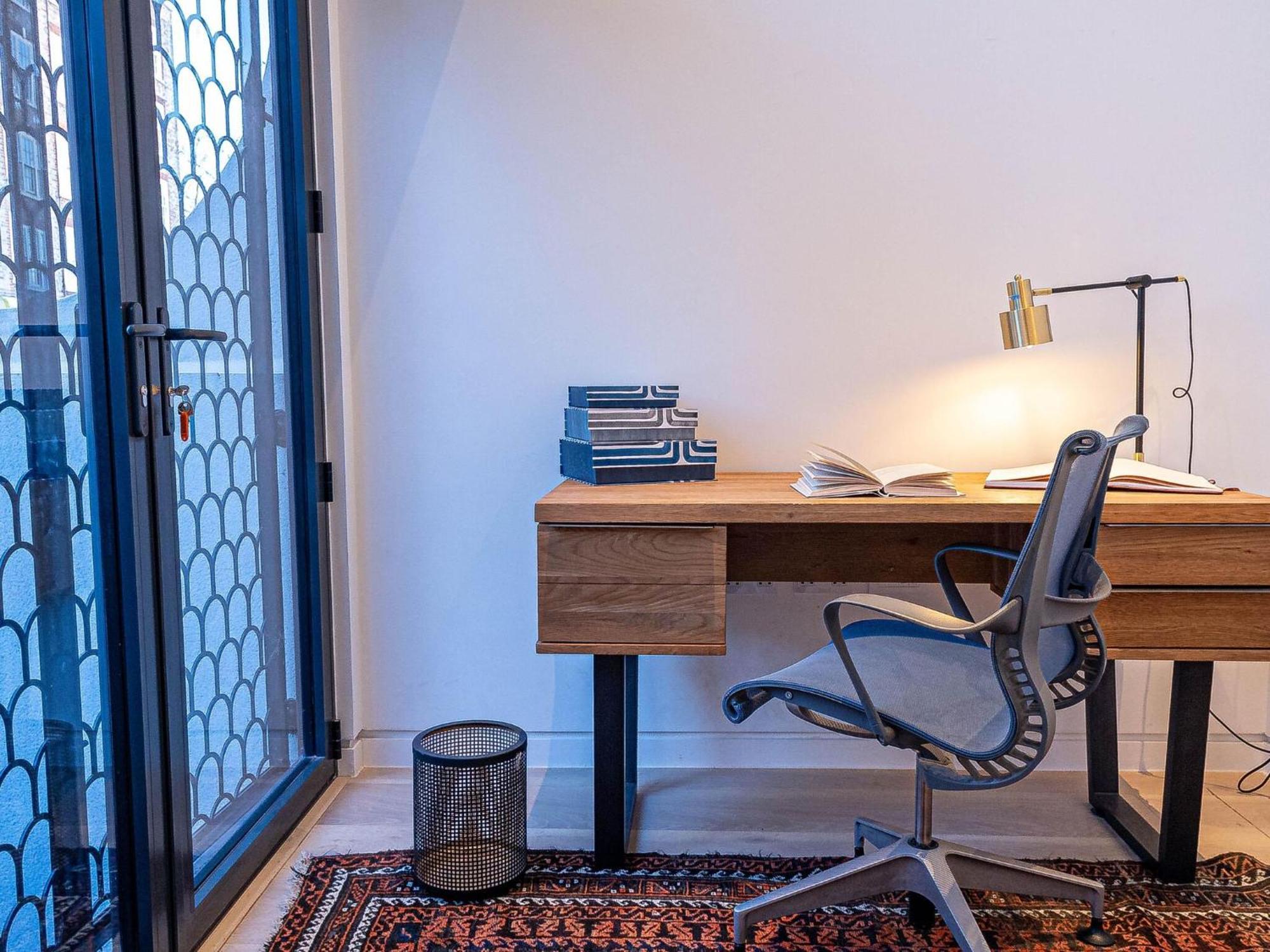 The Arches Luxurious Three Bedroom Close To Hampstead Heath With Garden Balcony And Courtyard Londres