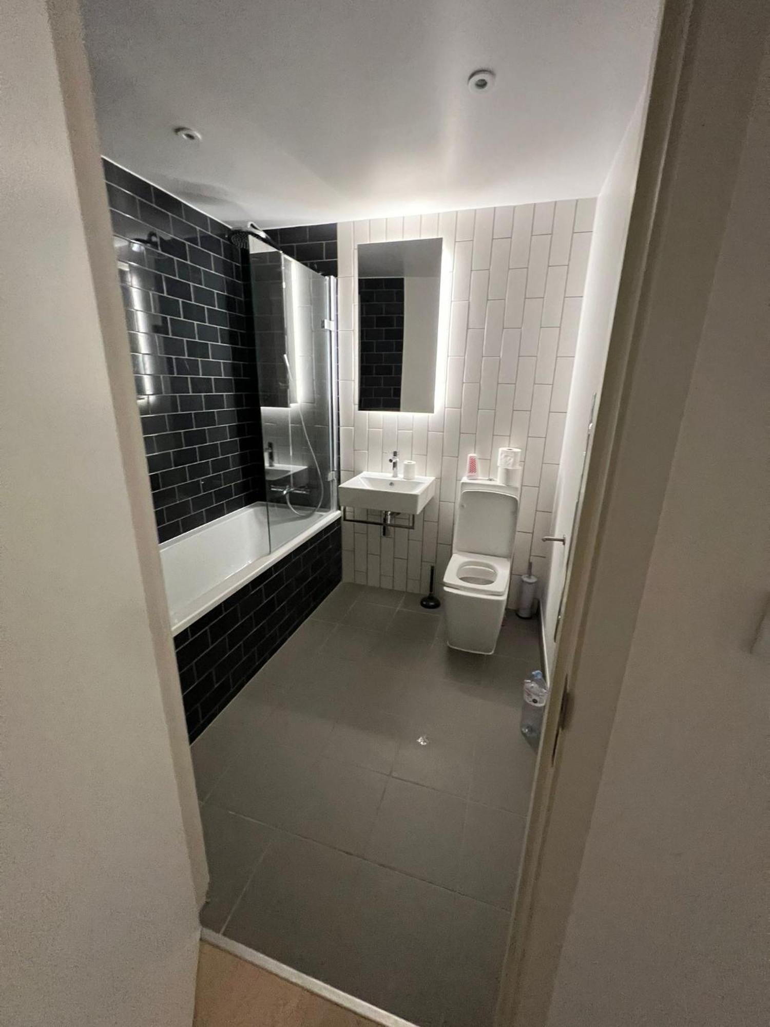 Apartment Excel 2 Bedroom Near Aiport And O2 Arena