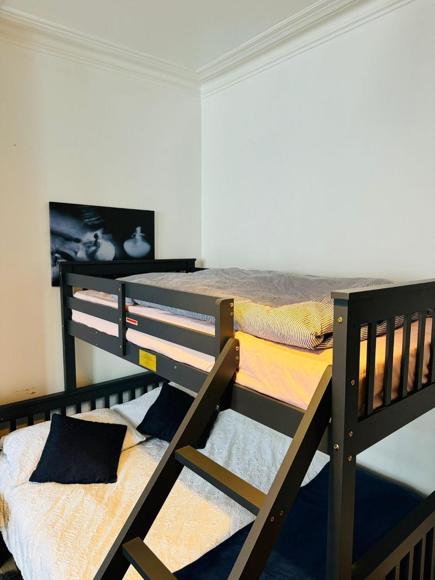 10 Minutes To Wembley Guest Studios Apartment
