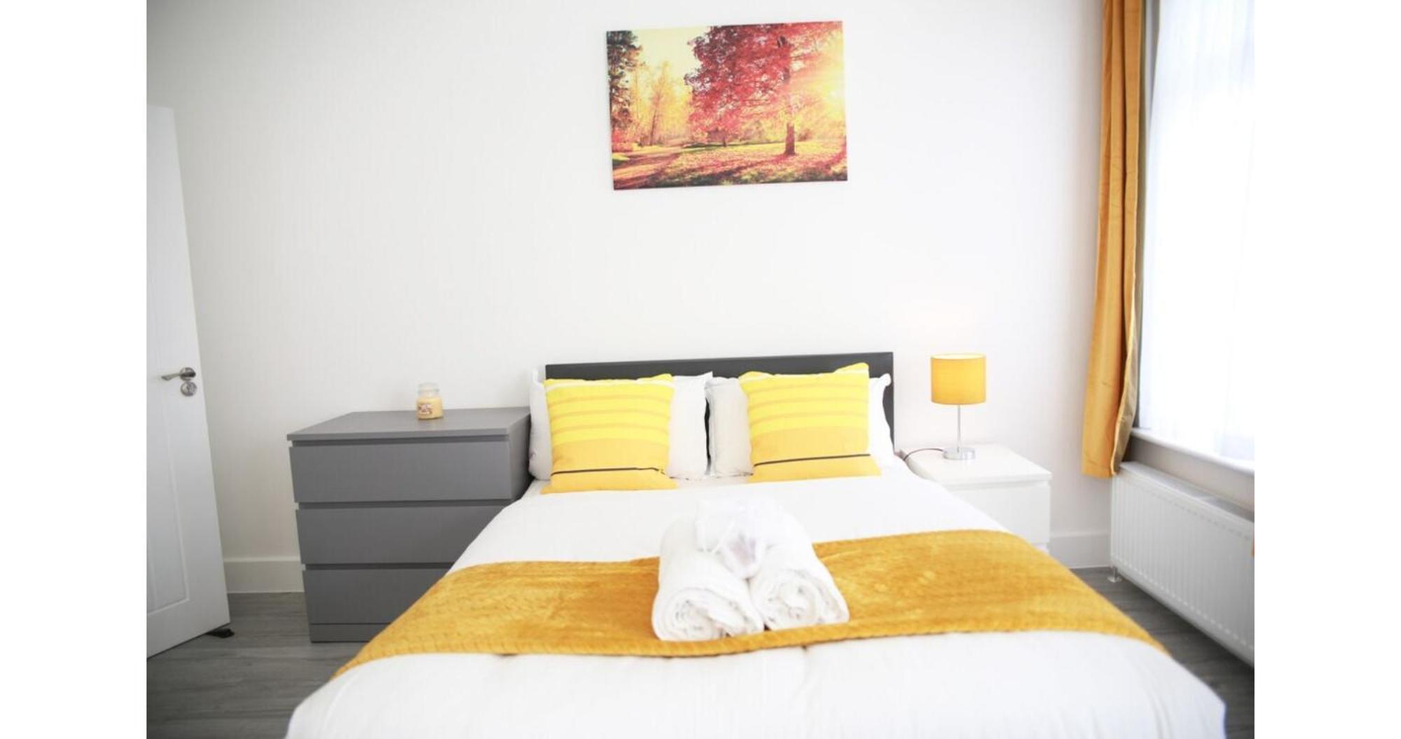 Cricklewood Deluxe Ensuite Guest house London