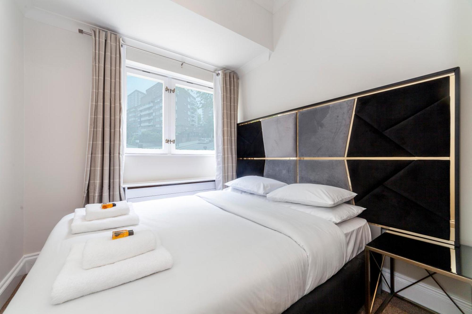 Astounding 3br Flat, 5 Min To Hyde Park London
